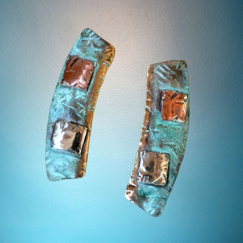 Click to view detail for EC-158 Earrings Elongated Curve $137